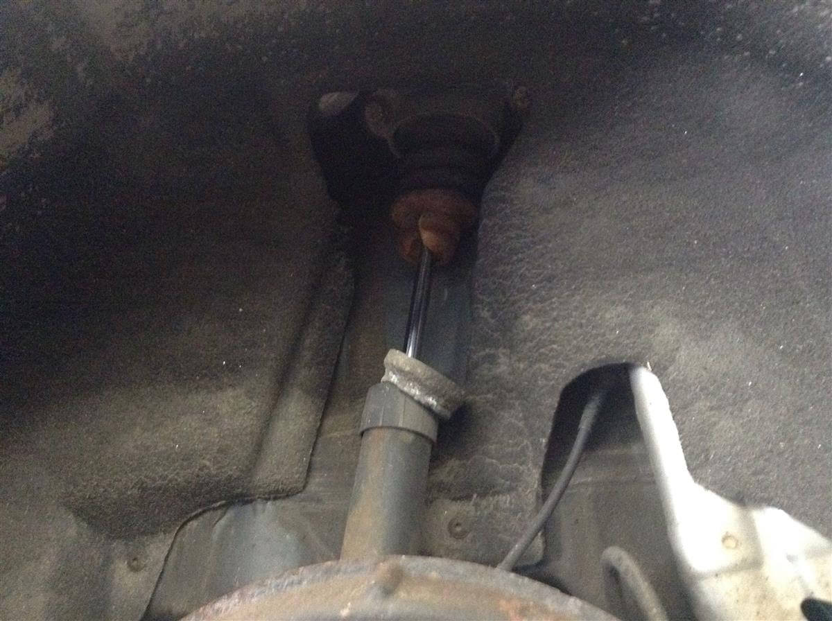 Signs of A Faulty Shock Absorber - Monticello Auto Service